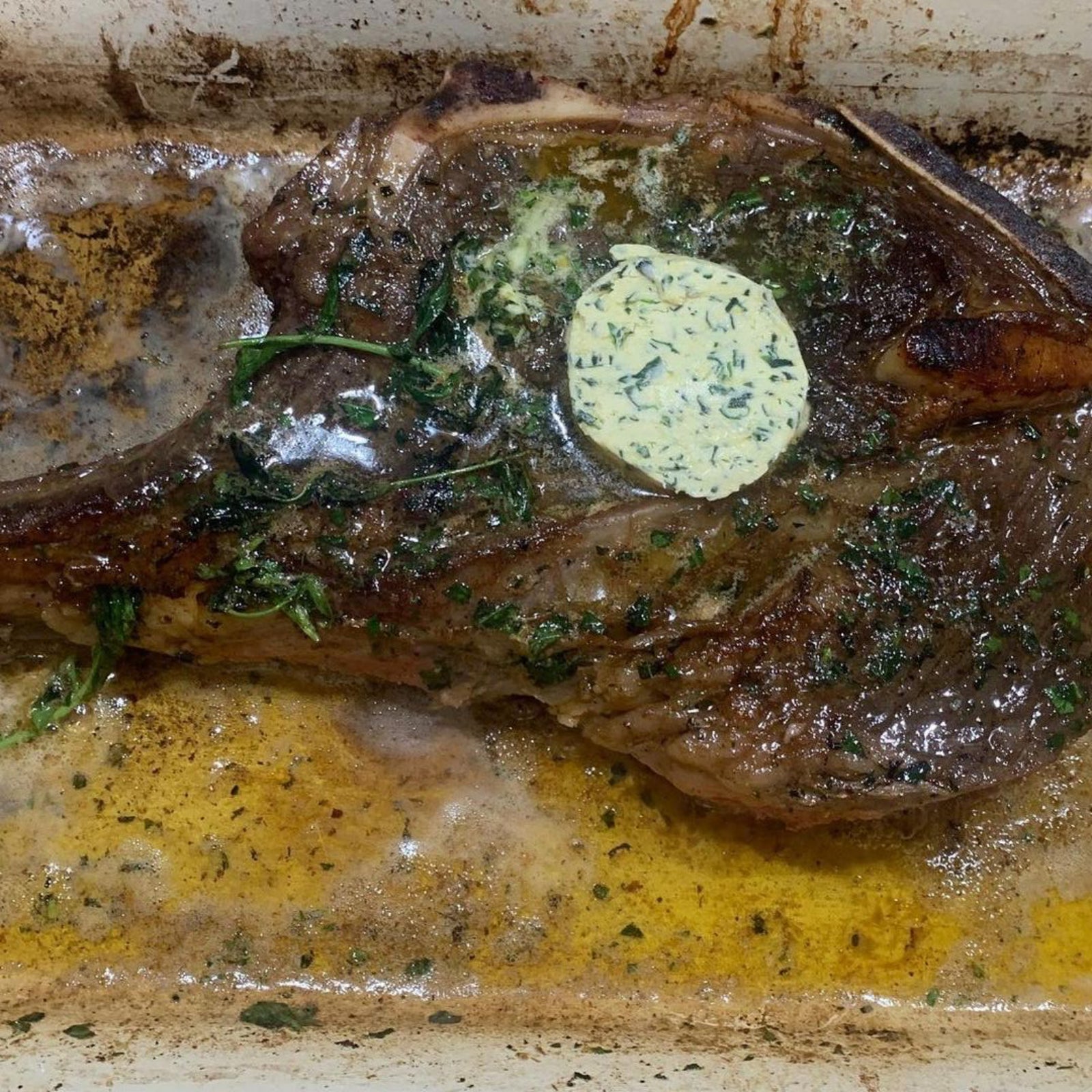 Cote de boeuf with tarragon garlic butter